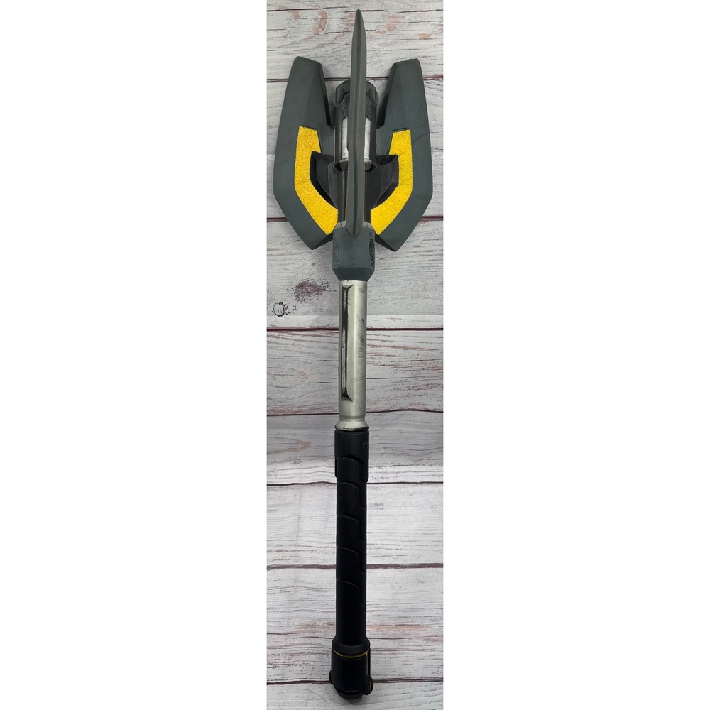 Nerf N-Force Warlock Axe Foam Battle Weapon Grey Yellow Hasbro 2009 Cosplay Toy